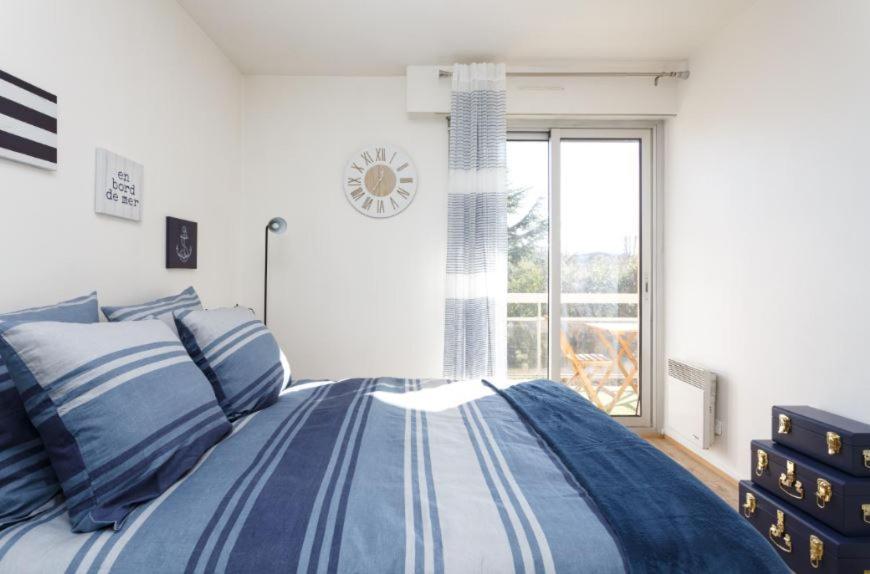 Appartement Cozy: 10/15 Min Des Champs Elysee ซัคทรูวิลล์ ภายนอก รูปภาพ