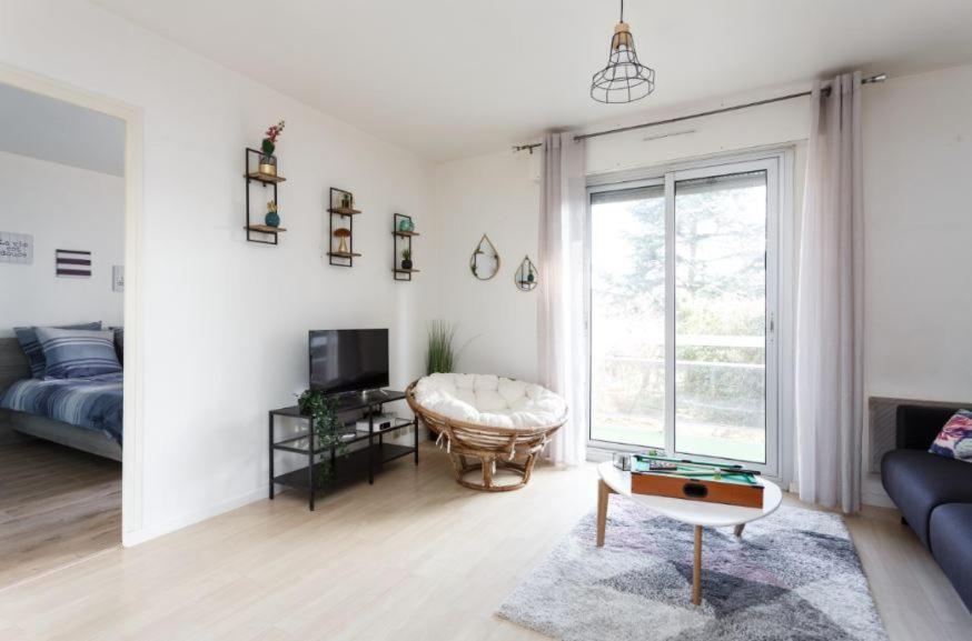 Appartement Cozy: 10/15 Min Des Champs Elysee ซัคทรูวิลล์ ภายนอก รูปภาพ
